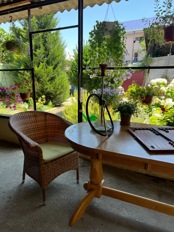 Домик у моря с двориком, мангалом, грилем и тандыром