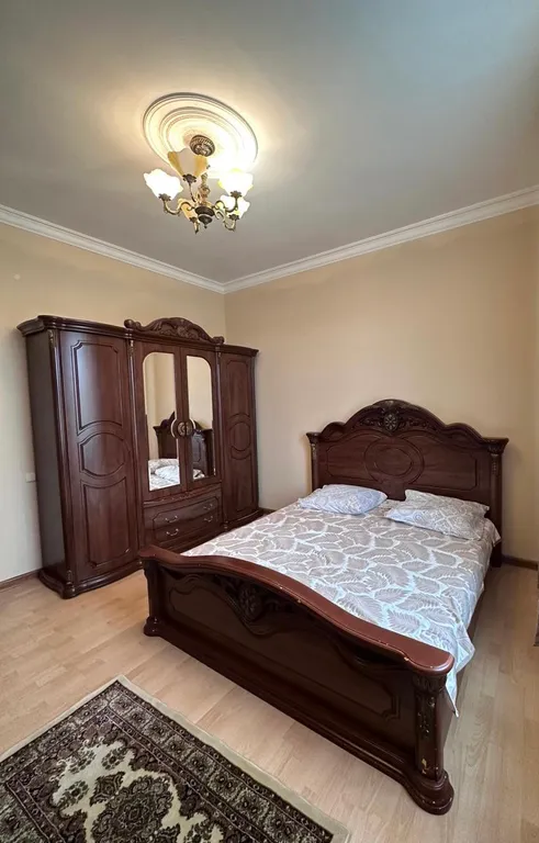 Просторная комната с евро ремонтом в частном доме