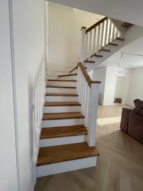 4-комнатный Дом