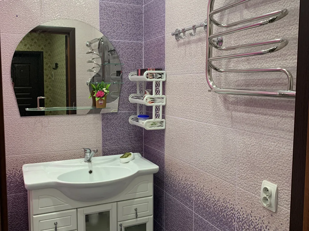 Уютная, просторная двухкомнатная квартира в тихом районе