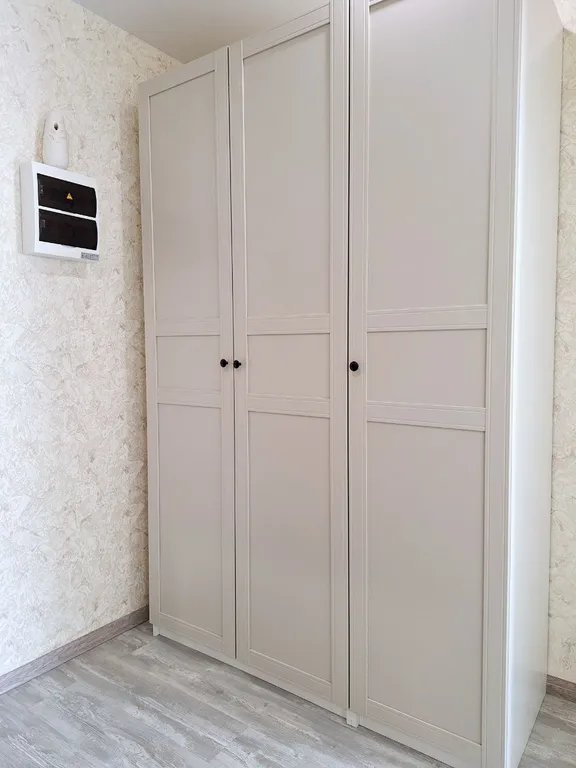 Квартира напротив Меги