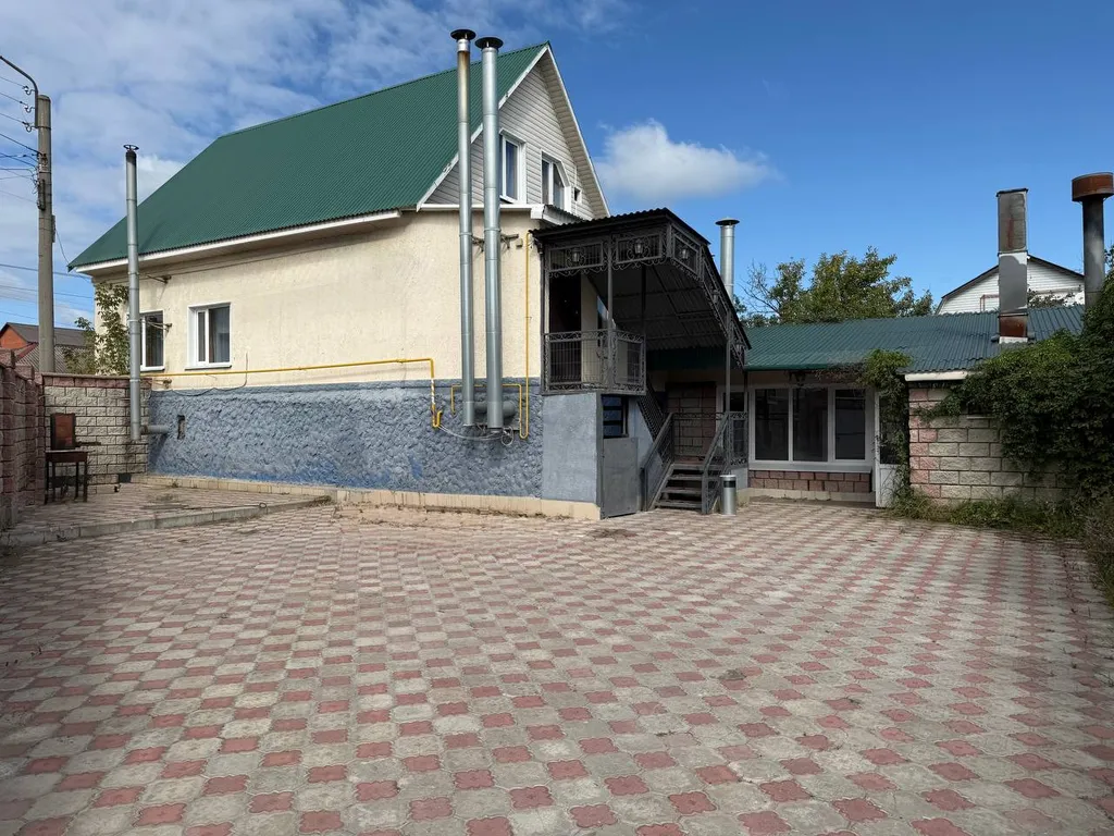 Дом для мероприятий и праздников до большой компании