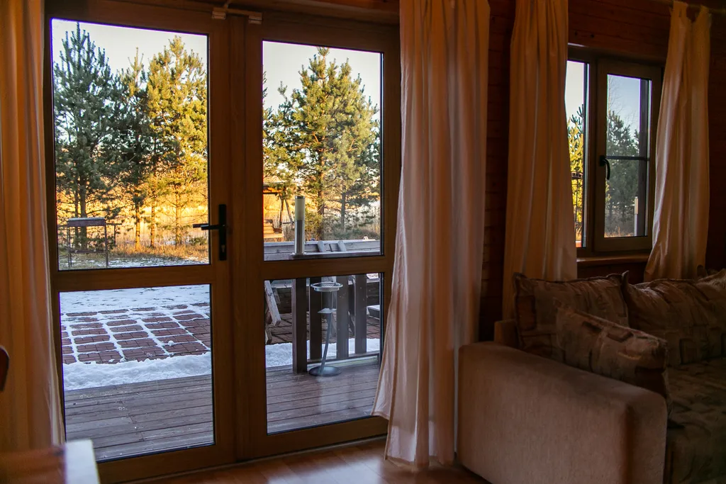 Коттедж Коттедж 3 спальни на берегу реки — Лодейное Поле