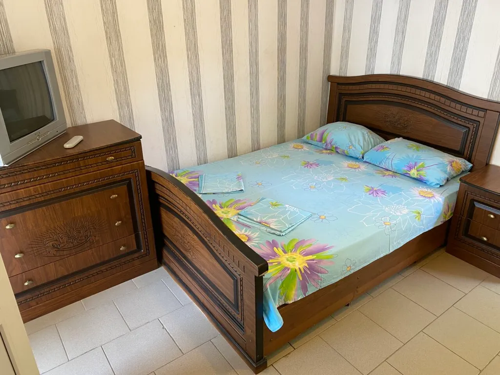 Квартира Комната — аренда посуточно в Лоо