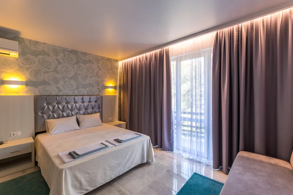 Уютный номер с балконом