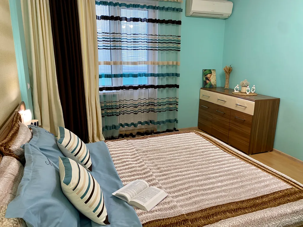 Трехкомнатная квартира у клиники Фёдорова