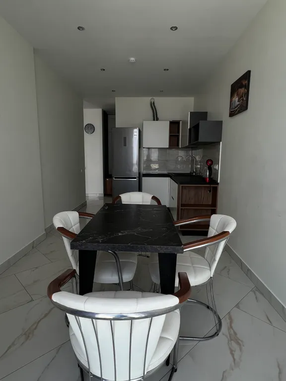 4-комнатная Квартира