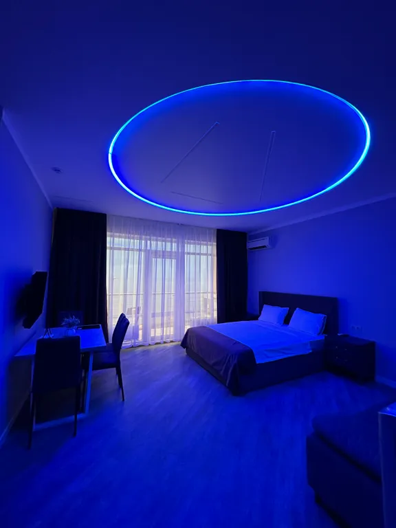 Студия с видом на море