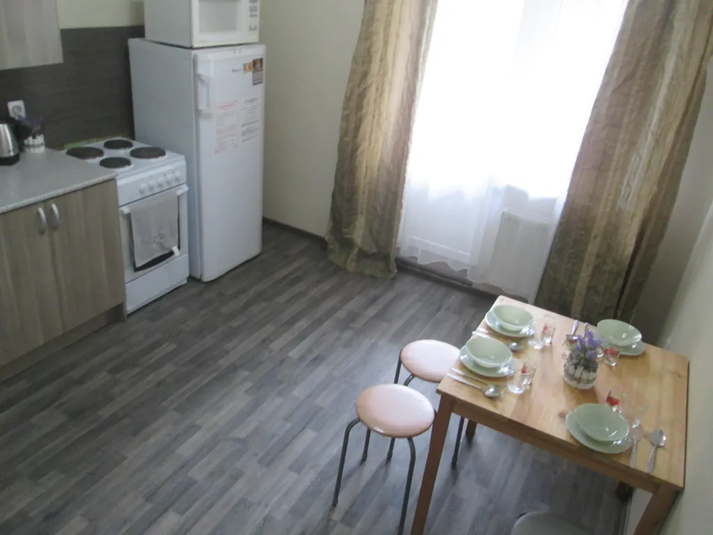 Квартира с видом на стадион и парк Галицкого