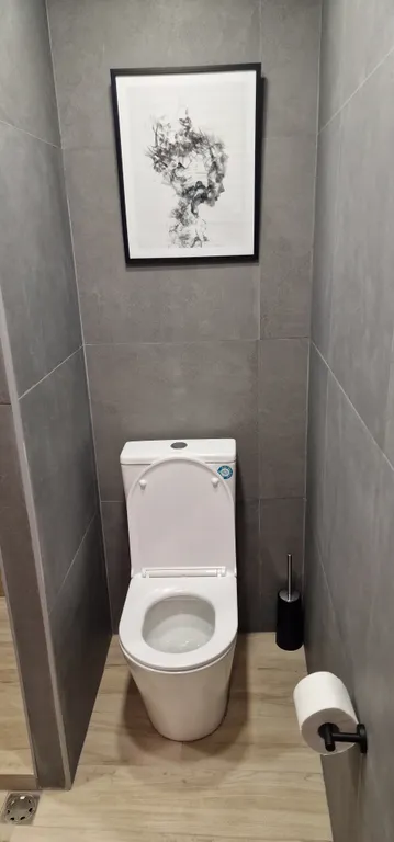 3-комнатная квартира с видом на парк у площади Республика