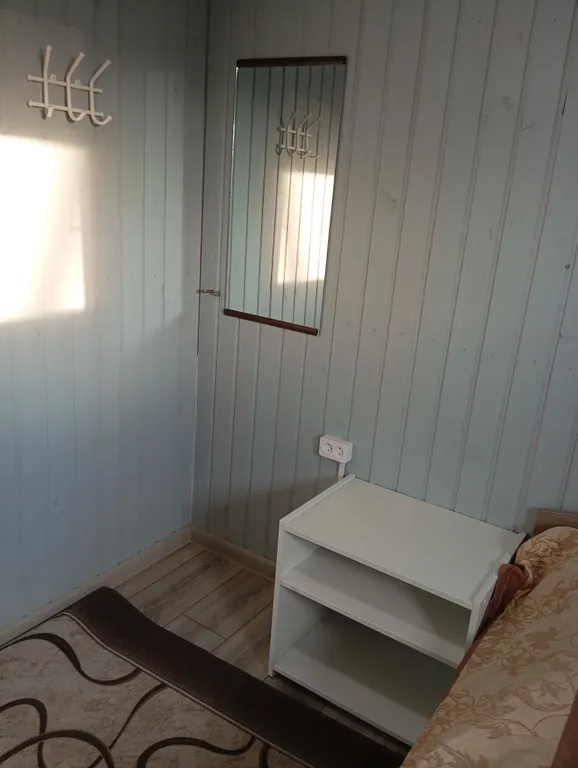 Домик с видом на затопленную колокольню