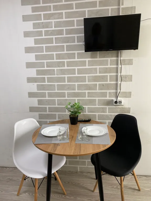 Миниатюрная студия