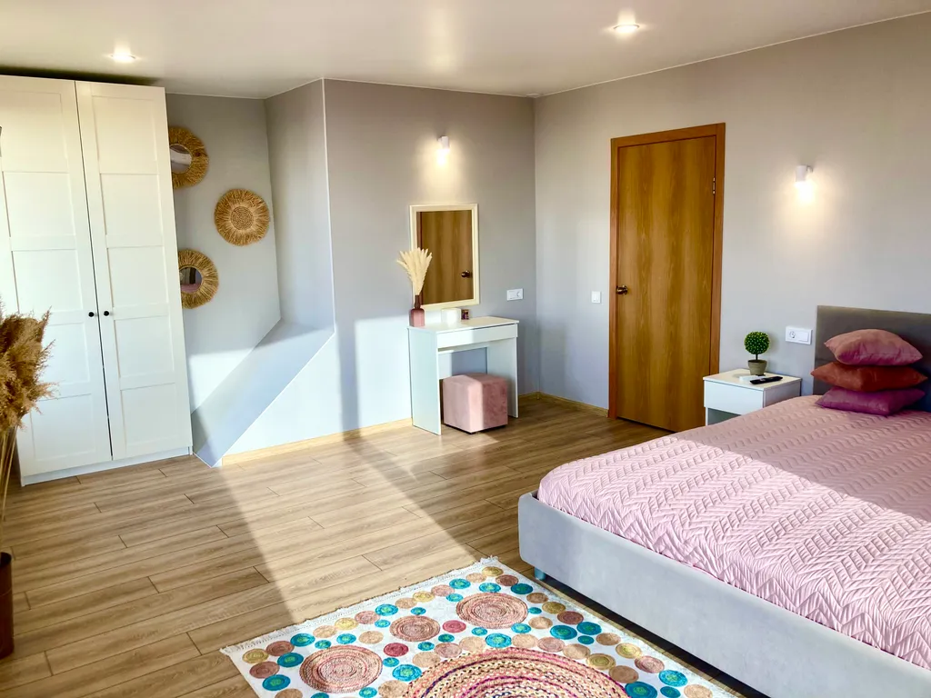 Дом с видом на море и горы