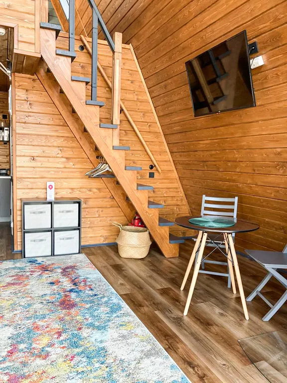 Дом Афрейм с подогреваемой купелью в террасе дома Лисичкино Карелия