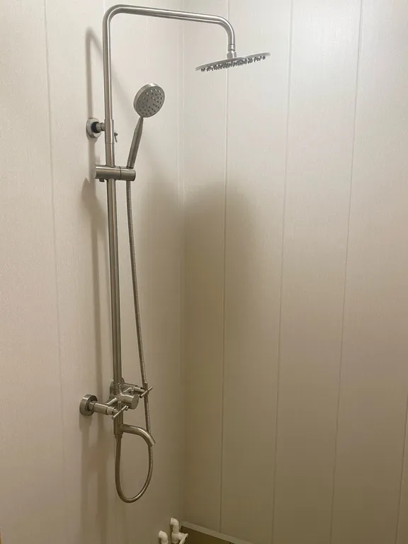 Шале у реки