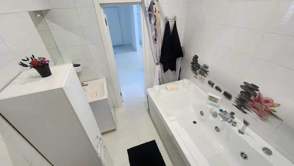 Светлая студия с умным домом от Яндекс