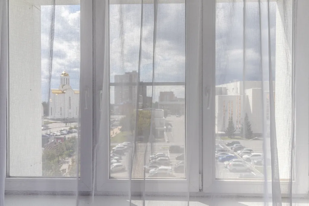 Уютная светлая студия с видом на набережную