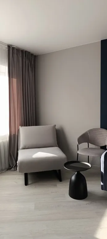 Стильные апартаменты в центре города Синий акцент