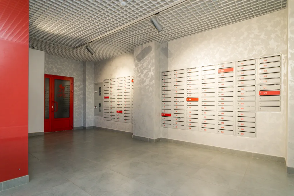 Поделам просторная евродвушка у МТС hall