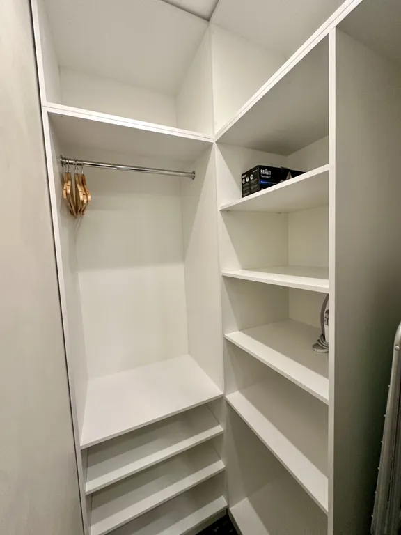 Апартамент с панорамой на море с террасой и 2 санузлами