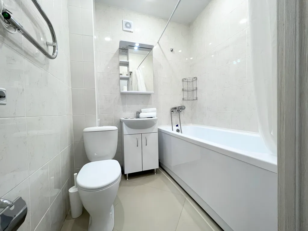 Комфортабельная 2-к квартира в новом доме в центре