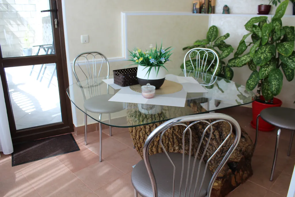 Апартамент в центре Гурзуфа с видом на горы