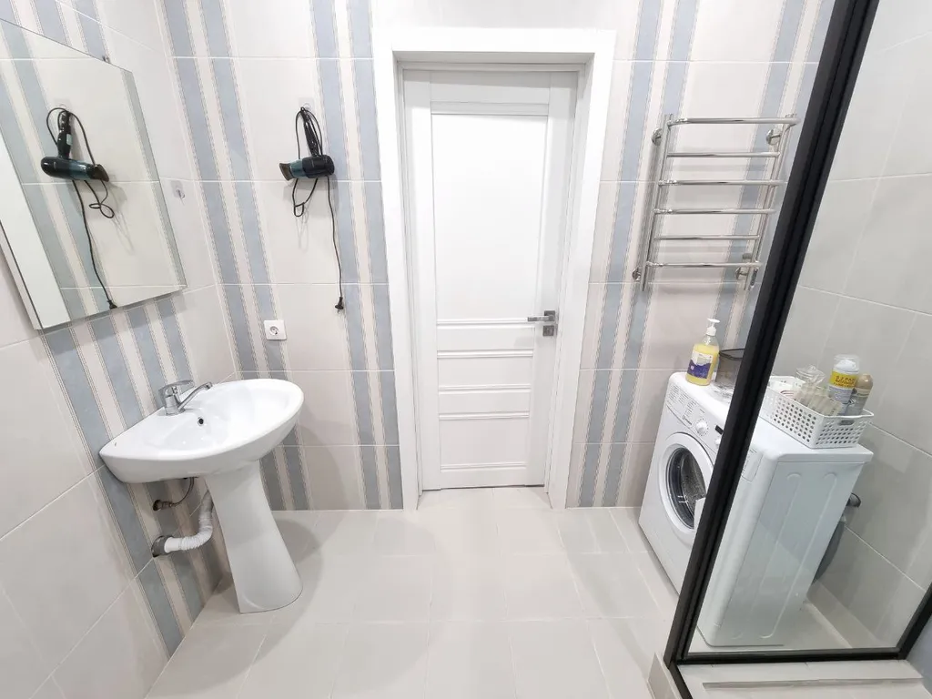 Стильная однокомнатная квартира для пары (Уютный Дом)