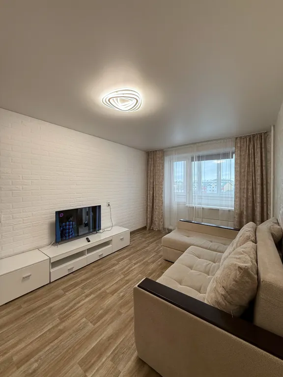 Прекрасная двухкомнатная квартира — аренда посуточно в Ноябрьск