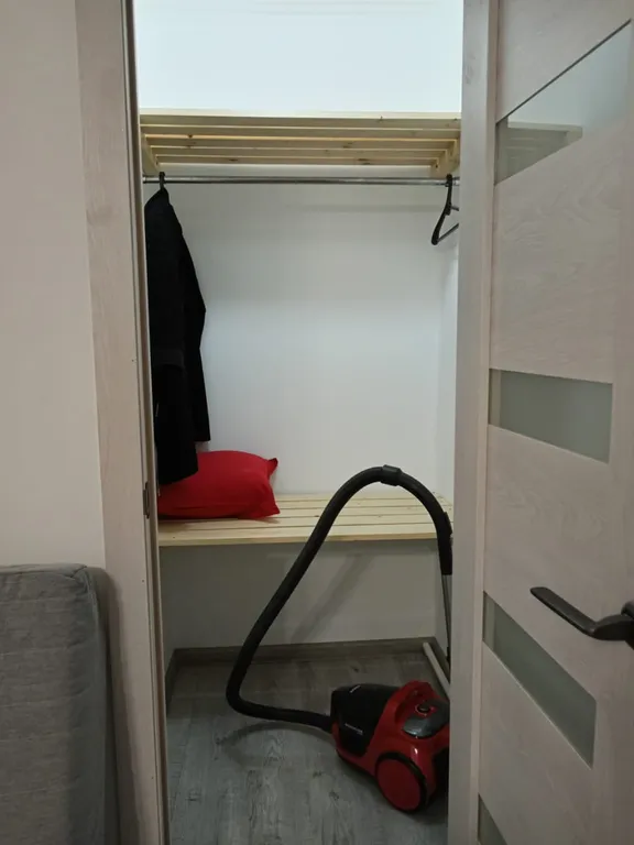 Квартира Просторная и уютная угловая квартира с видом на аллею — Пересвет