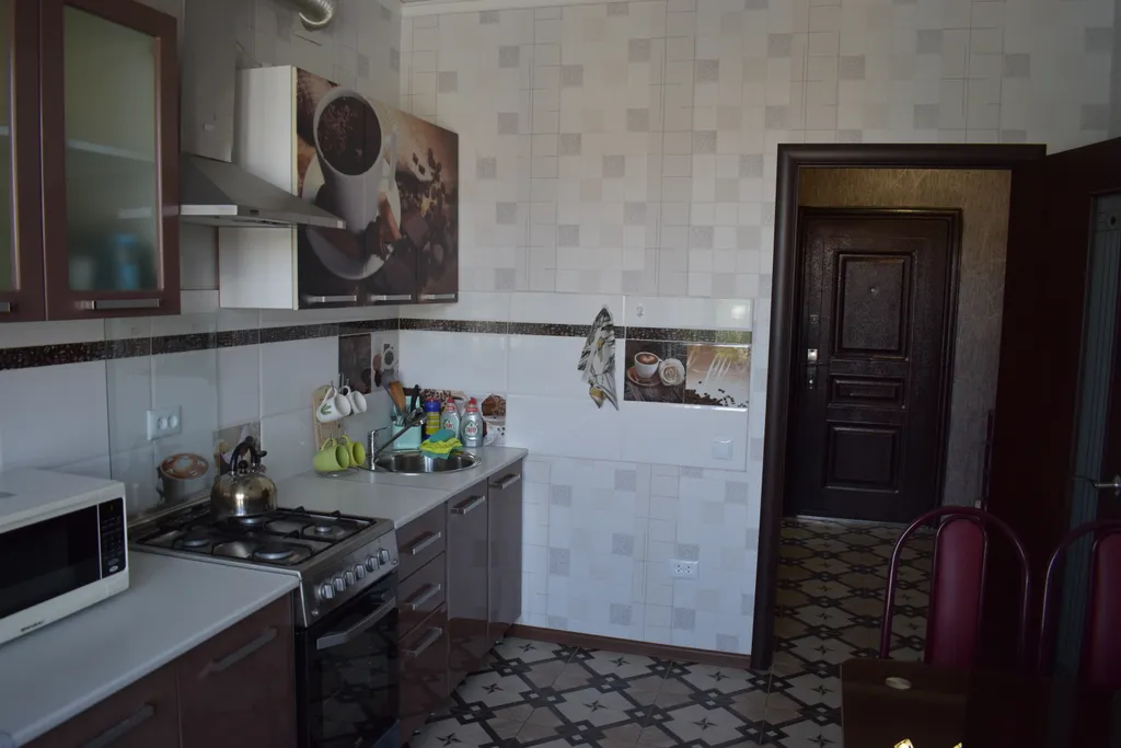 Новая, чистая квартира в тихом районе