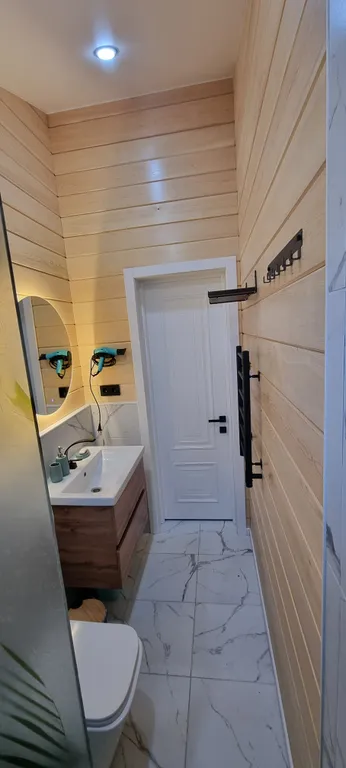 Новый барнхаус со своей территорией и банным чаном