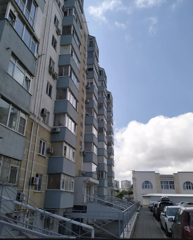 Рядом пляж парк Победы Херсонес не берем оплату за уборку