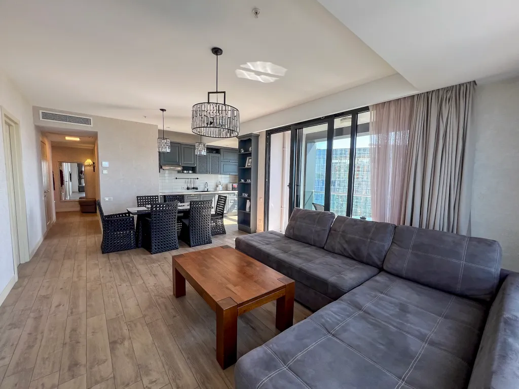 Трехкомнатная квартира c шикарным видом на море, Porta Batumi Tower