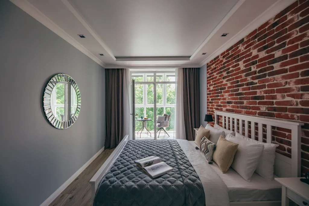 4-комнатная квартира в 100 метрах от моря