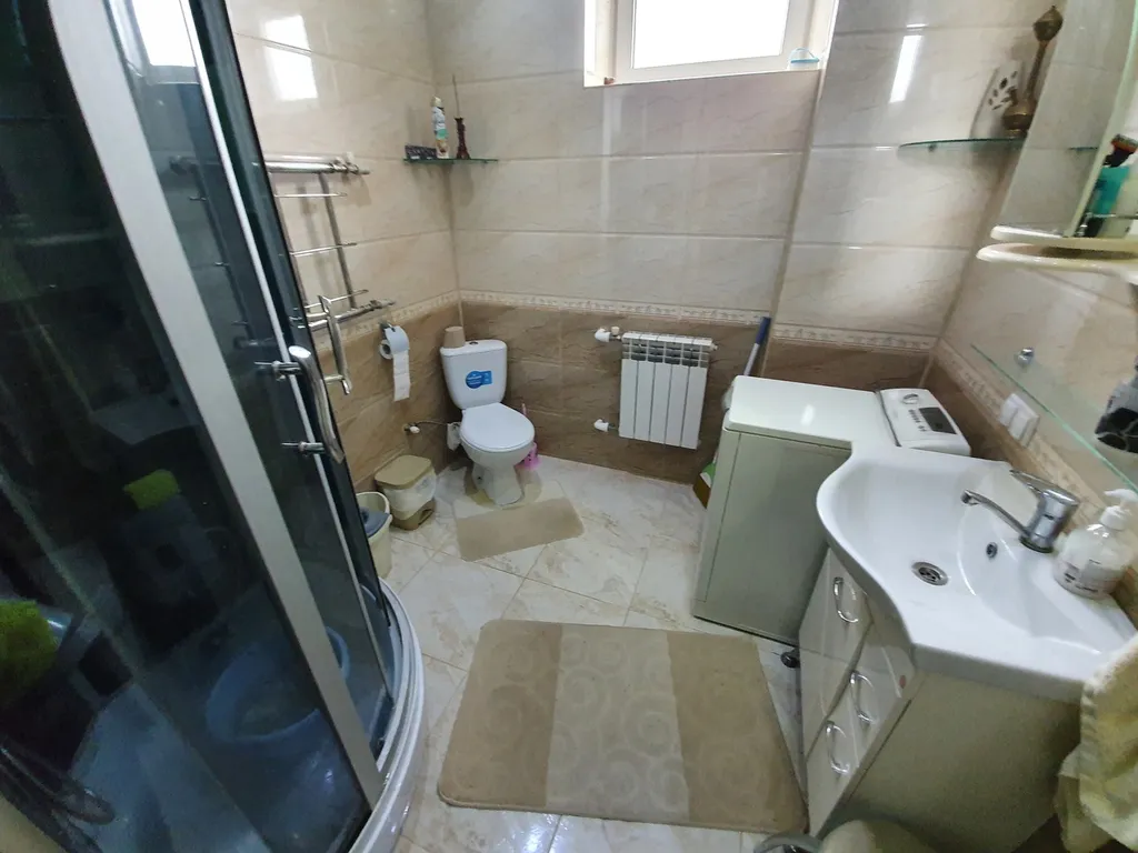 Двухкомнатный дом рядом с театральной площадью в евпатории