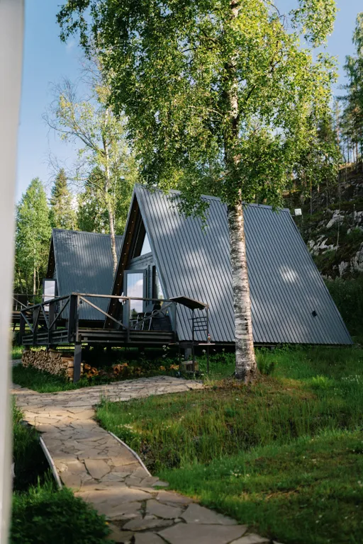 Дом с видом на озеро рядом с Ладожскими шхерами