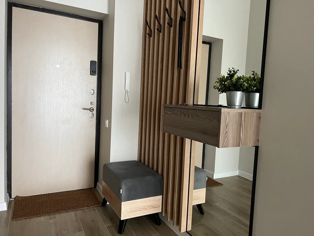 Современная квартира с кондиционером в центре города