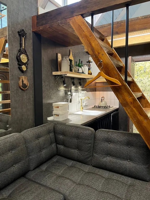 Коттедж Домик Есенина — Калининград