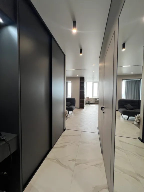 Современная квартира с видом на море в центре города