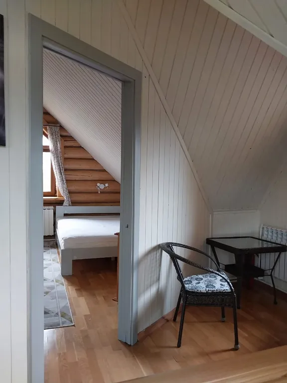 Комфортабельный 2-х этажный коттедж на 1 линии о. Селигер