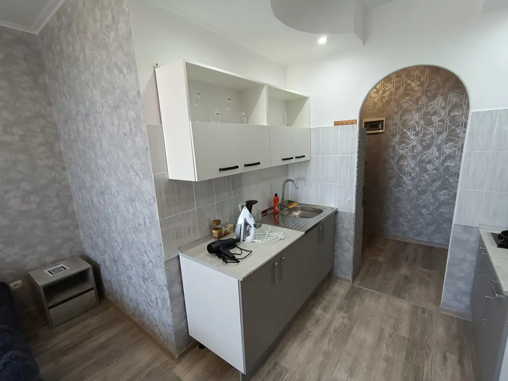 Комфортабельная студия с современным ремонтом