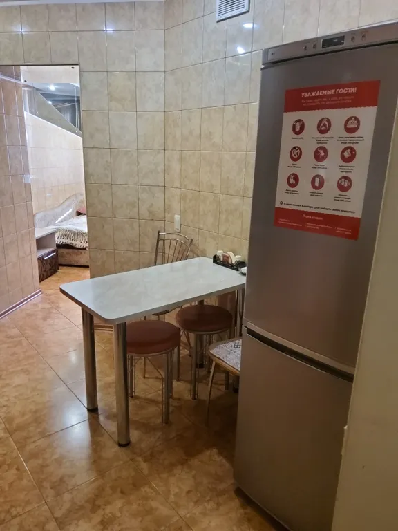 Уютная двухкомнатная квартира между вокзалом и Быхановым садом и ЛД Звездный