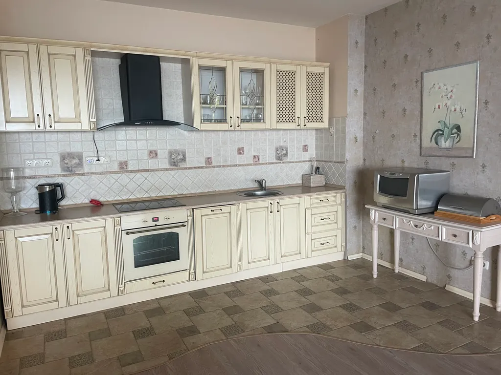 Апарт в Ласпи с террасой, 3 спальни, кухня, у самого моря, для 4-5 человек