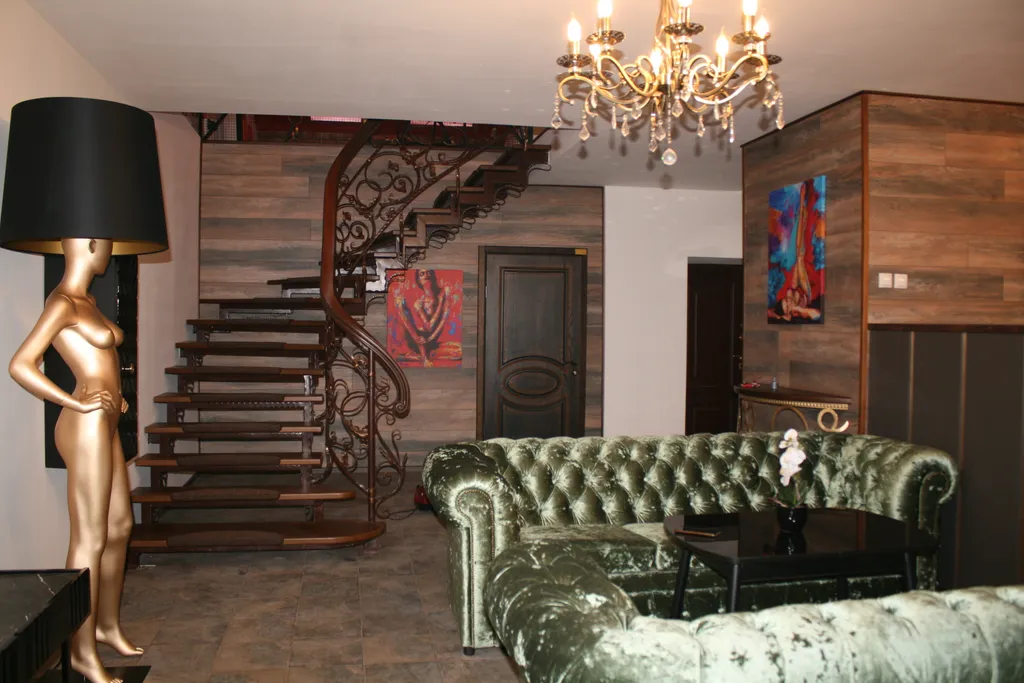 Уникальная двухэтажная квартира в центре города с видом на Кремль