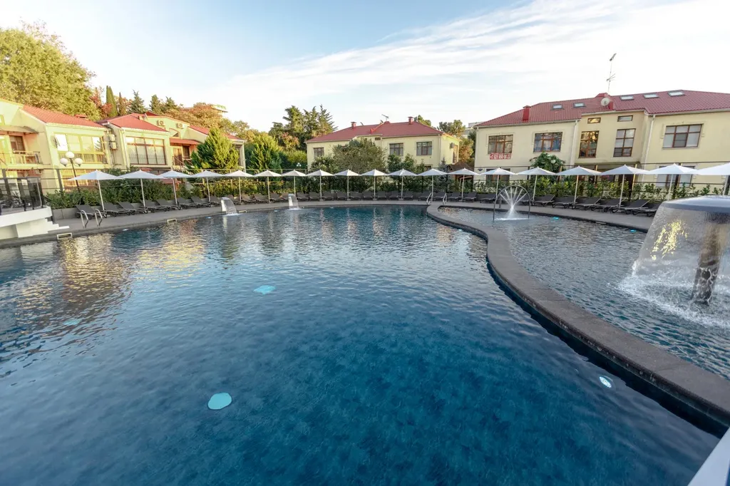 Семейный большой апартамент в АК Моне с бассейном