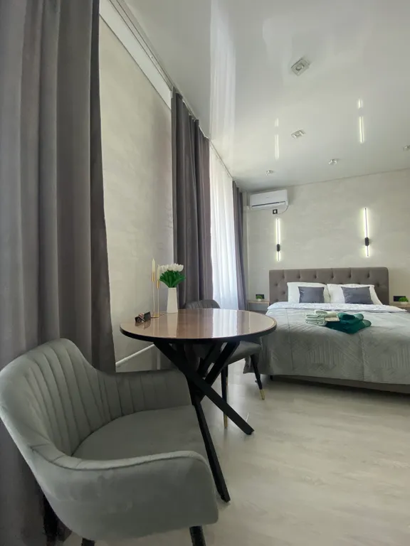 Новая уютная студия в развитом районе с кондиционером