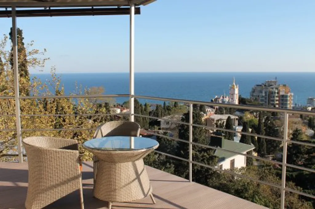 Квартира с террасой на море и горы