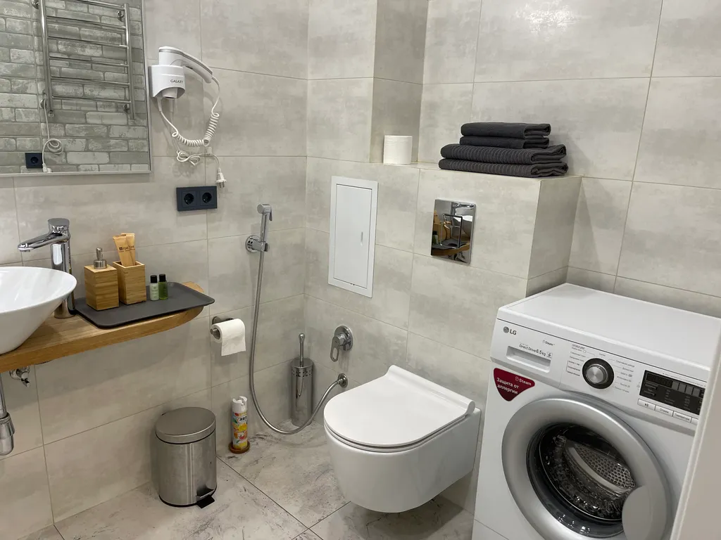 Апартамент люкс с видом на Золотой Мост и залив.