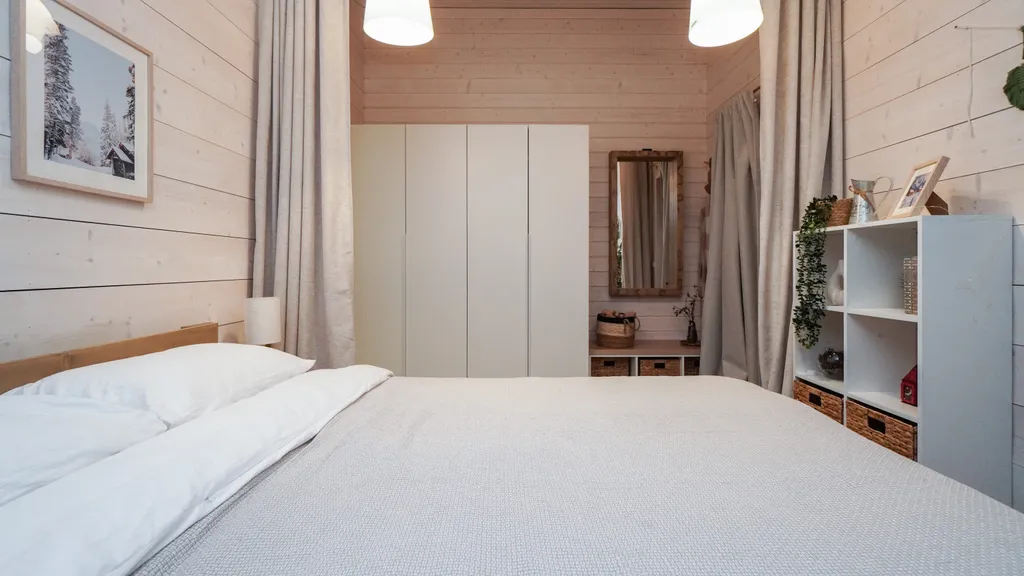 Уютный панорамный дом с баней в лесу