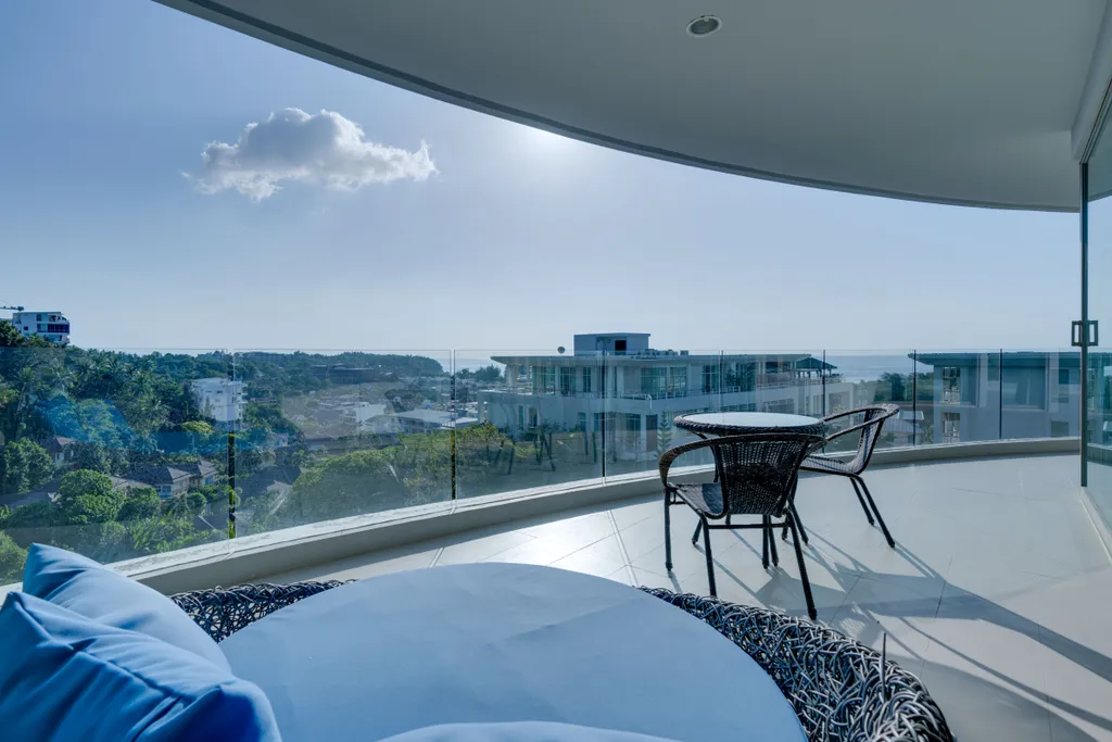 Просторный апартамент с двумя спальнями от Continent